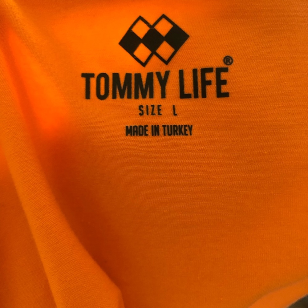 Shirt - Picture 4 of 4